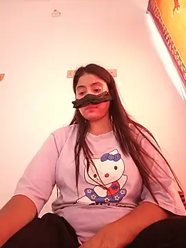 Snapshot of Hot_Angle chatting on 1, 6, 2026 Hot Angle online show from 1, 6, 2026