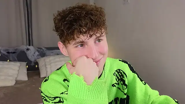 Snapshot of crisp1n chatting on 1, 11, 2025 crisp1n online show from 1, 11, 2025