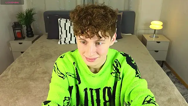 Snapshot of crisp1n chatting on 15, 2, 2026 crisp1n online show from 15, 2, 2026