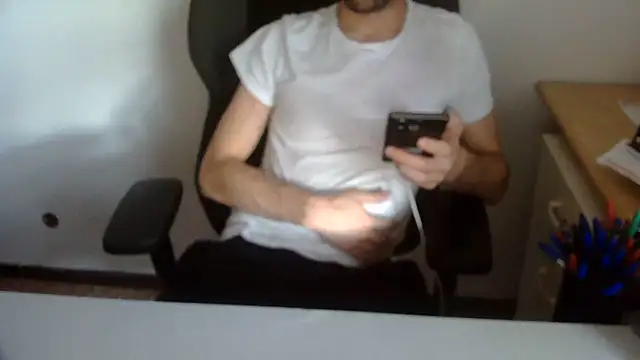 Snapshot of topg84 chatting on 26, 5, 2026 topg84 online show from 26, 5, 2026