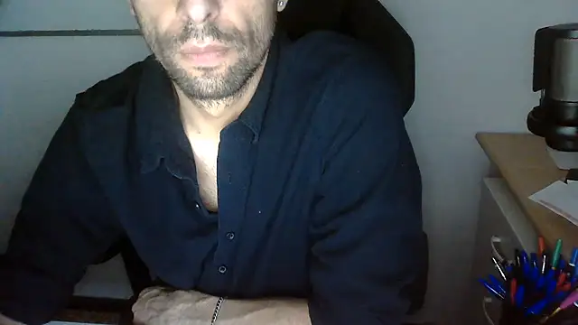Snapshot of topg84 chatting on 27, 5, 2026 topg84 online show from 27, 5, 2026