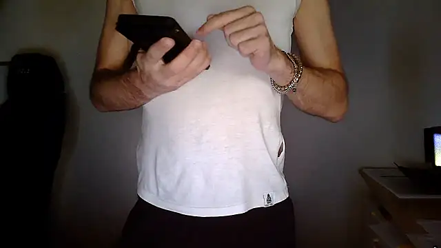 Snapshot of topg84 chatting on 18, 7, 2026 topg84 online show from 18, 7, 2026