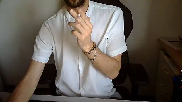 Snapshot of topg84 chatting on 22, 7, 2026 topg84 online show from 22, 7, 2026