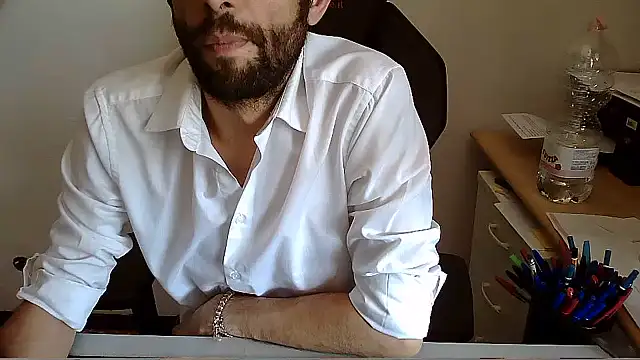 Snapshot of topg84 chatting on 27, 7, 2026 topg84 online show from 27, 7, 2026