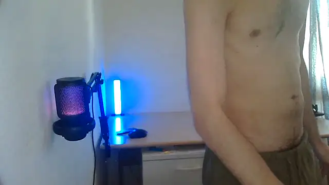 Snapshot of topg84 chatting on 8, 8, 2026 topg84 online show from 8, 8, 2026
