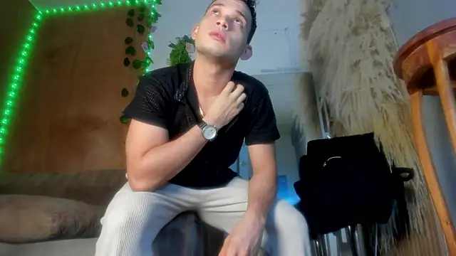 Jax Thunder online show from 14, 2, 2026