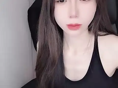 Snapshot of -Alicee- chatting on 18, 11, 2025 -Alicee- online show from 18, 11, 2025