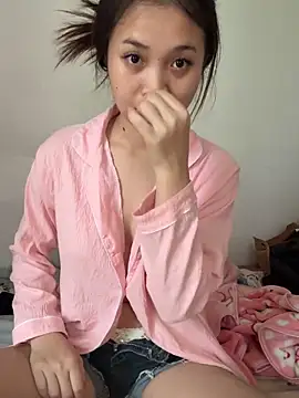 Snapshot of aaaaawhate chatting on 8, 11, 2025 aaaaawhate online show from 8, 11, 2025