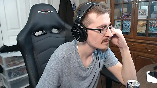 Snapshot of CasuallyCorrupt chatting on 27, 10, 2025 CasuallyCorrupt online show from 27, 10, 2025