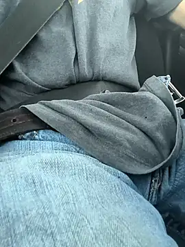 Snapshot of SirDirty34 chatting on 3, 11, 2025 SirDirty34 online show from 3, 11, 2025