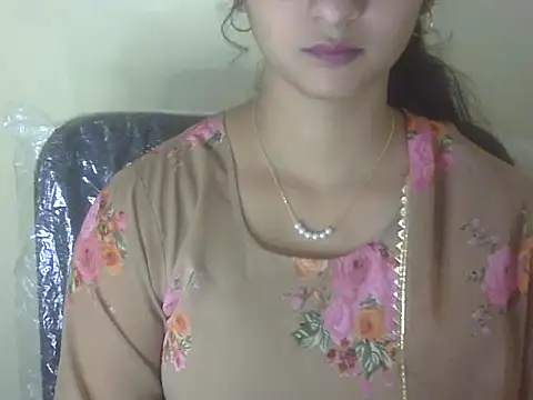 Snapshot of shimz_ chatting on 14, 11, 2025 shimz online show from 14, 11, 2025