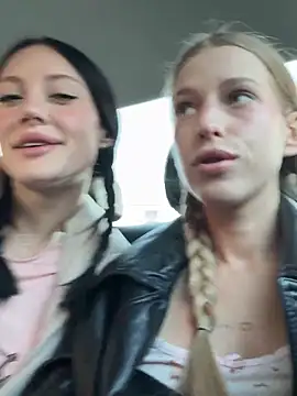 kira mia online show from 20, 3, 2026