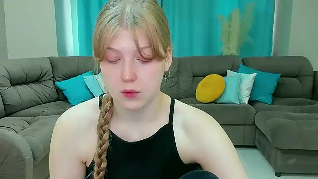 Snapshot of Stella_Light chatting on 6, 11, 2025 Stella Light online show from 6, 11, 2025