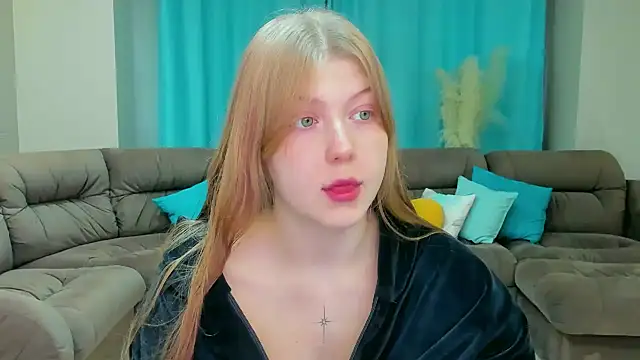 Snapshot of Stella_Light chatting on 10, 11, 2025 Stella Light online show from 10, 11, 2025