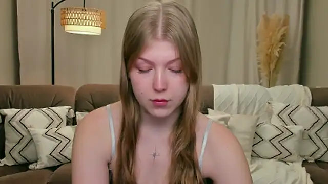 Snapshot of Stella_Light chatting on 4, 12, 2025 Stella Light online show from 4, 12, 2025