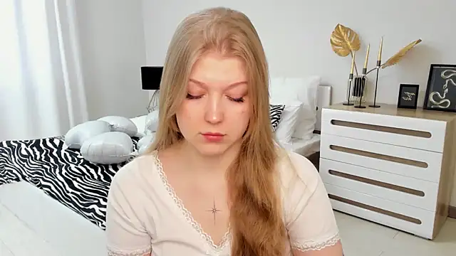 Stella Light online show from 8, 3, 2026