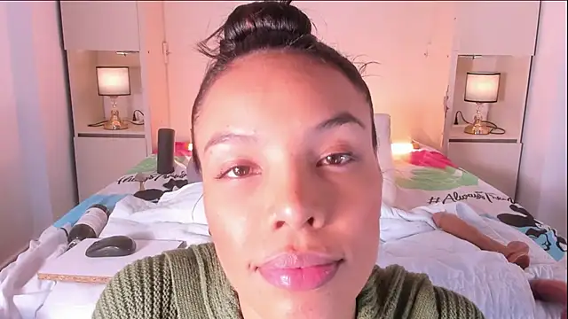 Snapshot of Blackywhiite chatting on 21, 11, 2025 Blackywhiite online show from 21, 11, 2025