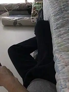 Axe-man 44 online show from 3, 2, 2026