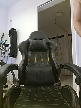 Snapshot of Benjin_2306 chatting on 5, 12, 2025 Benjin 2306 online show from 5, 12, 2025