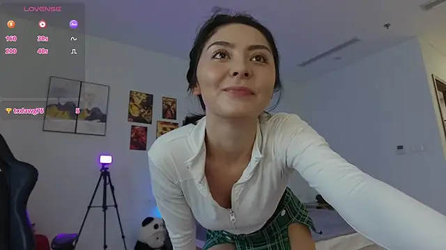 Snapshot of Sinoby_Osino chatting on 22, 11, 2025 Sinoby Osino online show from 22, 11, 2025