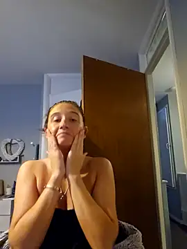 Snapshot of SashaBabyxx chatting on 25, 11, 2025 SashaBabyxx online show from 25, 11, 2025
