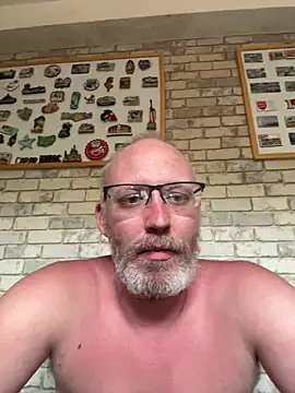 Snapshot of Cedric7653 chatting on 28, 5, 2026 Cedric7653 online show from 28, 5, 2026