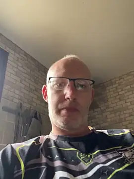 Snapshot of Cedric7653 chatting on 31, 5, 2026 Cedric7653 online show from 31, 5, 2026