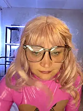 LunaXshade online show from 16, 2, 2026