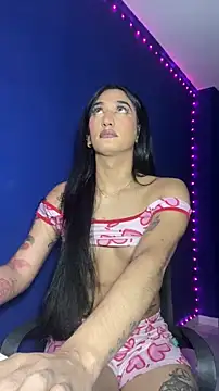 Snapshot of NikitaDragunXXX chatting on 10, 5, 2026 NikitaDragunXXX online show from 10, 5, 2026