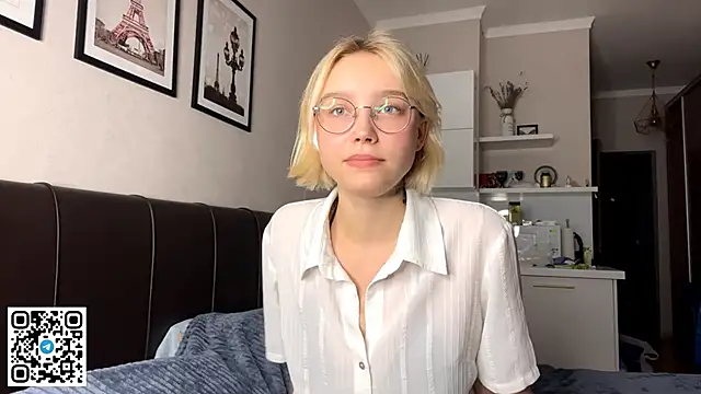 Snapshot of MelodyImam chatting on 26, 10, 2025 MelodyImam online show from 26, 10, 2025