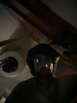 Snapshot of Paapii1098 chatting on 18, 12, 2025 Paapii1098 online show from 18, 12, 2025