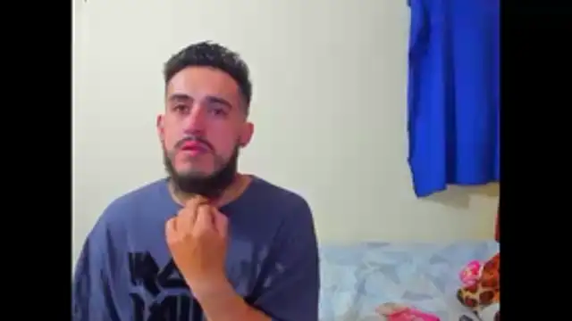 Snapshot of astredad2025 chatting on 4, 11, 2025 astredad2025 online show from 4, 11, 2025