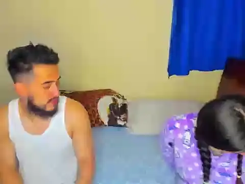 Snapshot of astredad2025 chatting on 14, 11, 2025 astredad2025 online show from 14, 11, 2025