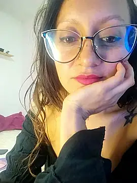 Pinkvixen69 online show from 13, 1, 2026