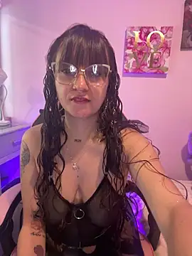 Pinkvixen69 online show from 27, 5, 2026