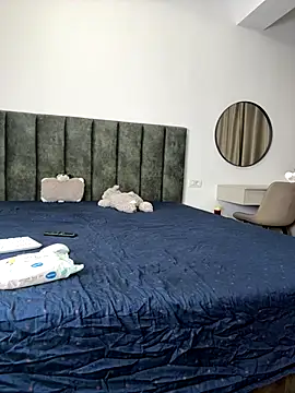 EllaSpark online show from 17, 12, 2025