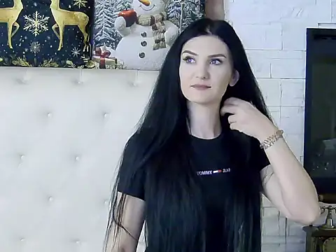 Snapshot of KendraNoir chatting on 15, 12, 2025 KendraNoir online show from 15, 12, 2025