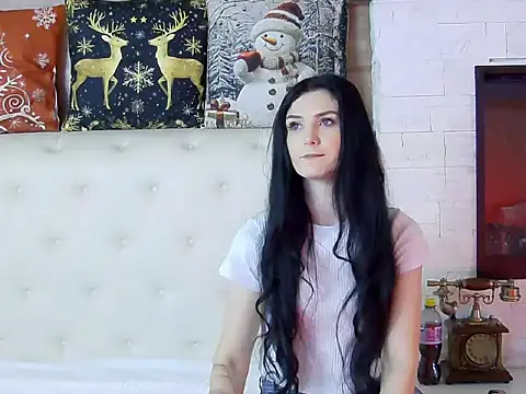 Snapshot of KendraNoir chatting on 17, 12, 2025 KendraNoir online show from 17, 12, 2025