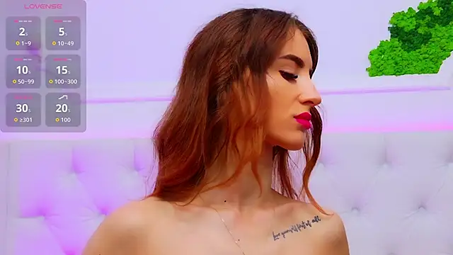 Snapshot of ElisaCharm chatting on 16, 12, 2025 ElisaCharm online show from 16, 12, 2025