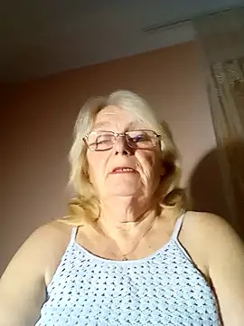 Snapshot of AmyLove353 chatting on 25, 10, 2025 AmyLove353 online show from 25, 10, 2025