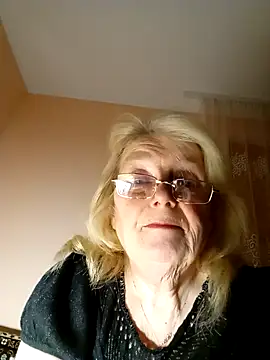 Snapshot of AmyLove353 chatting on 15, 11, 2025 AmyLove353 online show from 15, 11, 2025