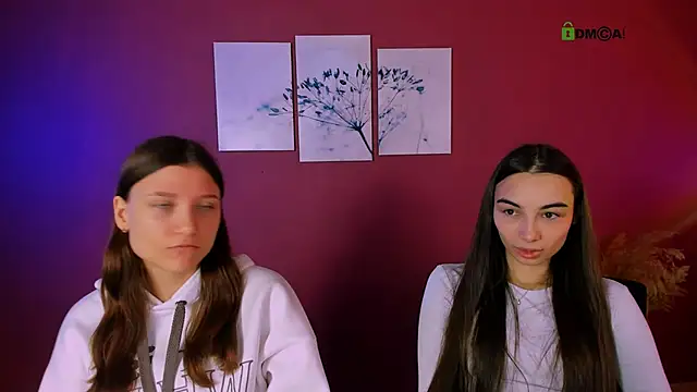 Snapshot of kira_light__ chatting on 27, 10, 2025 kira light online show from 27, 10, 2025