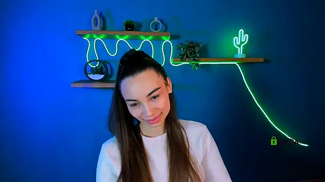 Snapshot of kira_light__ chatting on 6, 11, 2025 kira light online show from 6, 11, 2025