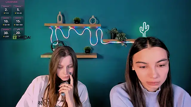 Snapshot of kira_light__ chatting on 27, 11, 2025 kira light online show from 27, 11, 2025