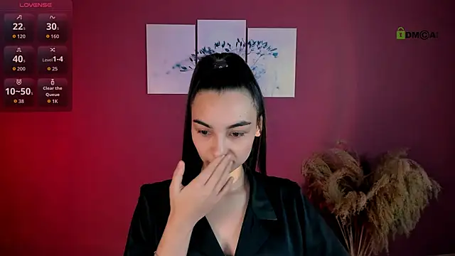 Snapshot of kira_light__ chatting on 5, 12, 2025 kira light online show from 5, 12, 2025