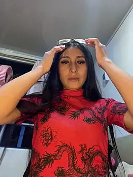 Snapshot of Violeet-Smith chatting on 4, 11, 2025 Violeet-Smith online show from 4, 11, 2025