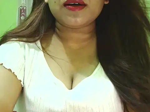 Snapshot of Safa_Pari chatting on 21, 10, 2025 Safa Pari online show from 21, 10, 2025