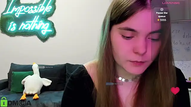 Snapshot of MiraaBloom chatting on 2, 11, 2025 MiraaBloom online show from 2, 11, 2025