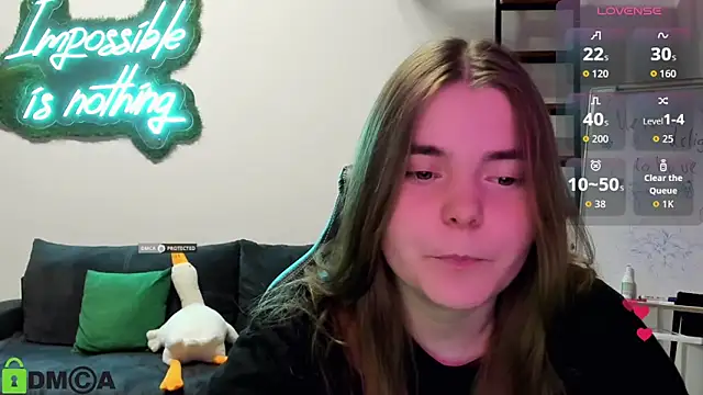 Snapshot of MiraaBloom chatting on 5, 11, 2025 MiraaBloom online show from 5, 11, 2025