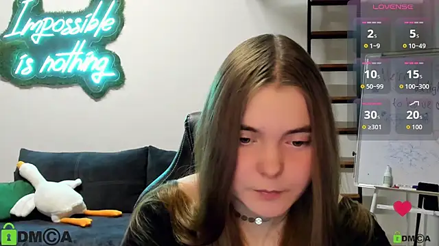 Snapshot of MiraaBloom chatting on 16, 11, 2025 MiraaBloom online show from 16, 11, 2025